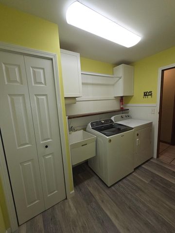 9754 N Charter Road, Demotte, IN 46310
