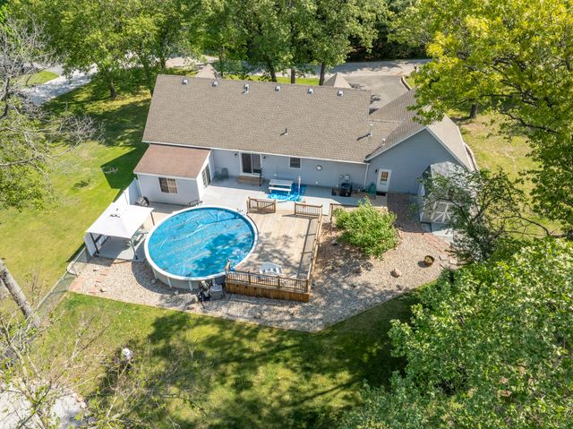 9754 N Charter Road, Demotte, IN 46310