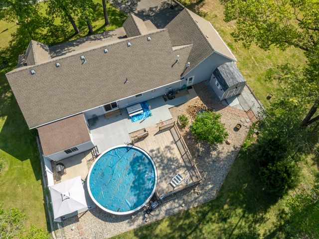 9754 N Charter Road, Demotte, IN 46310