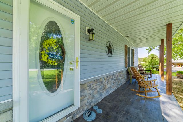 9754 N Charter Road, Demotte, IN 46310