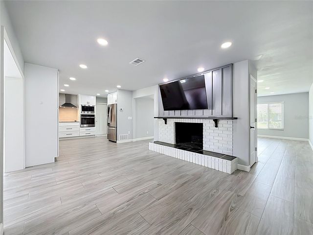 2178 WATERSIDE DRIVE, Clearwater, FL 33764