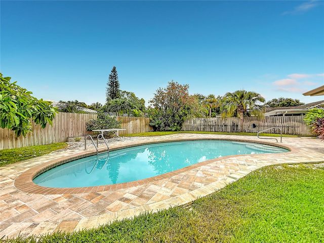 2178 WATERSIDE DRIVE, Clearwater, FL 33764