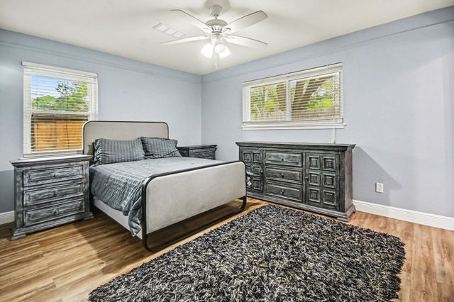 114 E Wildwinn Drive, Alvin, TX 77511