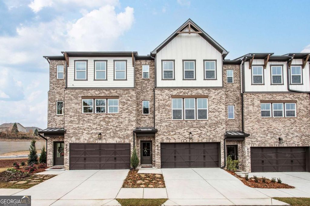 386 Sunset Hollow Street 01, Sugar Hill, GA 30518