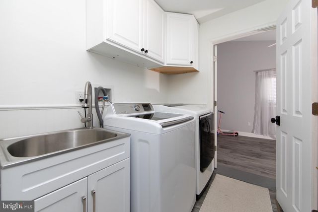 4 MULBERRY RD, Blackwood, NJ 08012