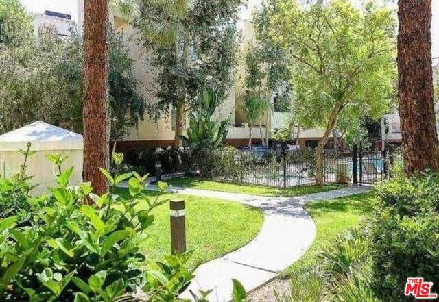 21400 Burbank Boulevard 202, Woodland Hills (los Angeles), CA 91367