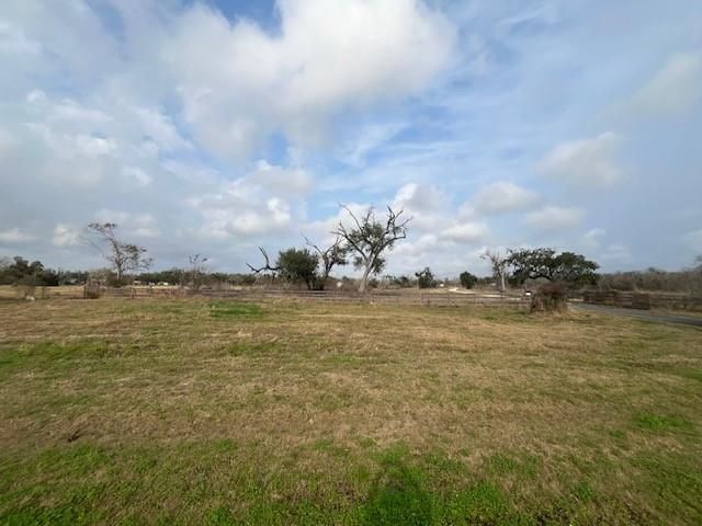 4928 County Road 819, Brazoria, TX 77422