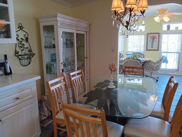 805 S WATERWAY, Venice, FL 34285