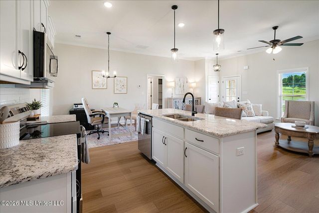 2154 Scott Mdws Lane, Hernando, MS 38632