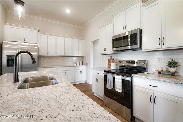 2154 Scott Mdws Lane, Hernando, MS 38632