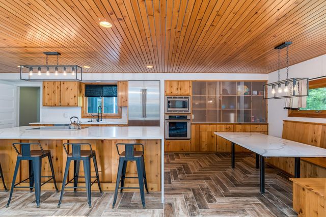 737 Kingsway Drive, Le Sueur, MN 56058