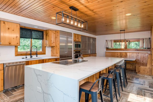 737 Kingsway Drive, Le Sueur, MN 56058