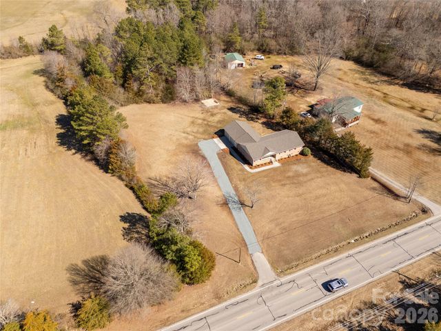 3879 Flat Creek Road, Lancaster, SC 29720