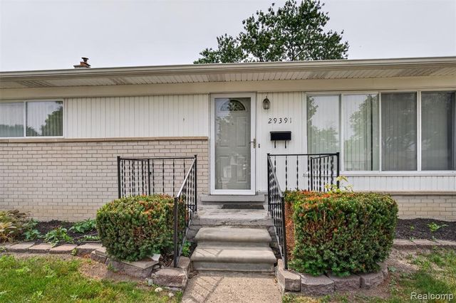 29391 Mark Avenue, Madison Heights, MI 48071