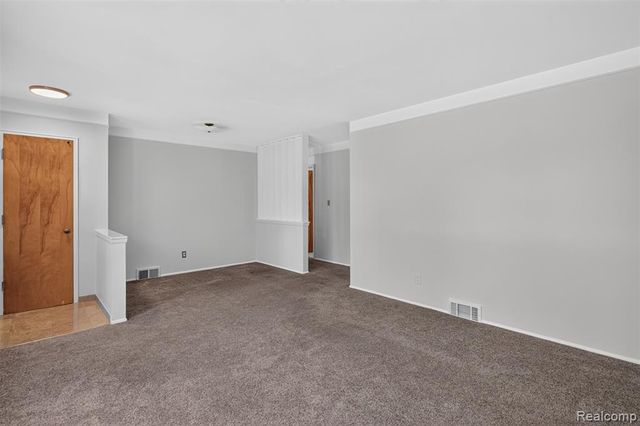 29391 Mark Avenue, Madison Heights, MI 48071