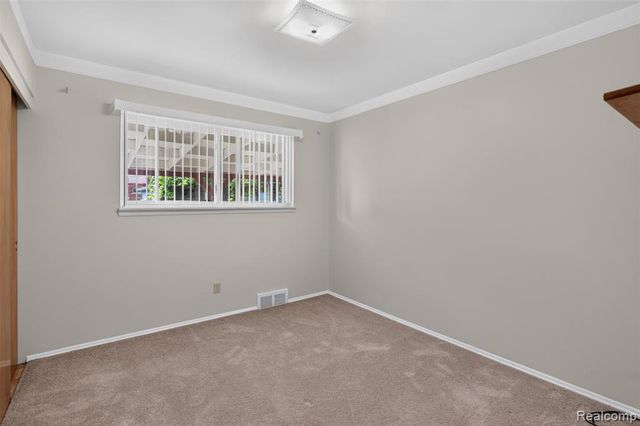 29391 Mark Avenue, Madison Heights, MI 48071