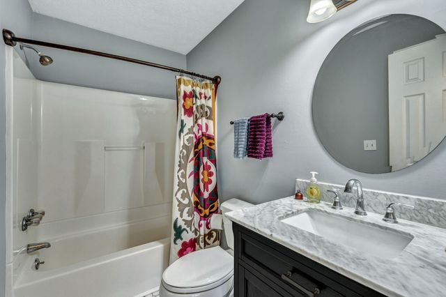 489 Calista Rd, White House, TN 37188