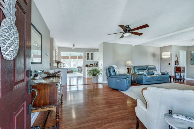 489 Calista Rd, White House, TN 37188