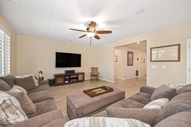 4097 Southampton St, Roseville, CA 95747
