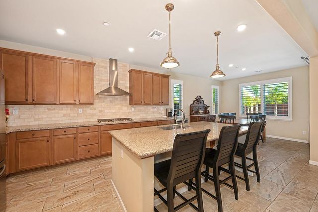 4097 Southampton St, Roseville, CA 95747