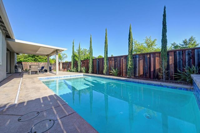 4097 Southampton St, Roseville, CA 95747