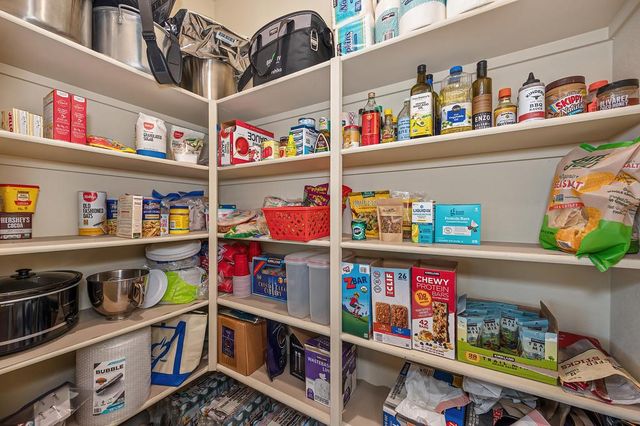 4097 Southampton St, Roseville, CA 95747