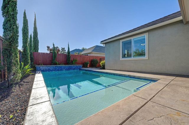 4097 Southampton St, Roseville, CA 95747