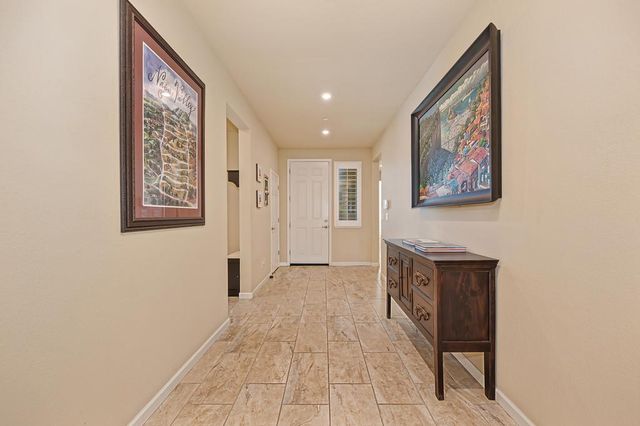 4097 Southampton St, Roseville, CA 95747