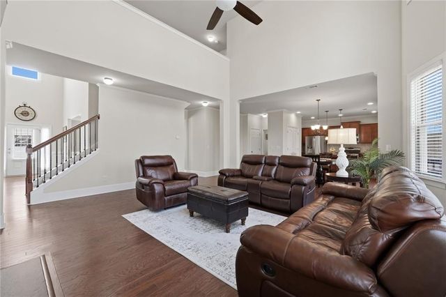 7425 Whistling Duck Way, Flowery Branch, GA 30542