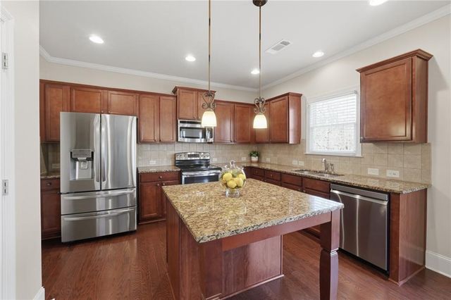 7425 Whistling Duck Way, Flowery Branch, GA 30542