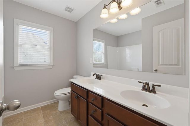 7425 Whistling Duck Way, Flowery Branch, GA 30542