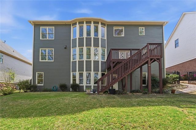 7425 Whistling Duck Way, Flowery Branch, GA 30542