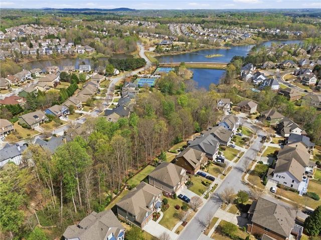 7425 Whistling Duck Way, Flowery Branch, GA 30542