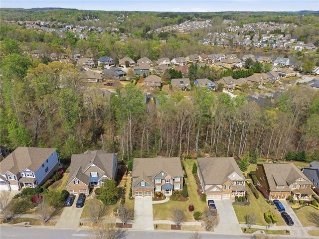 7425 Whistling Duck Way, Flowery Branch, GA 30542