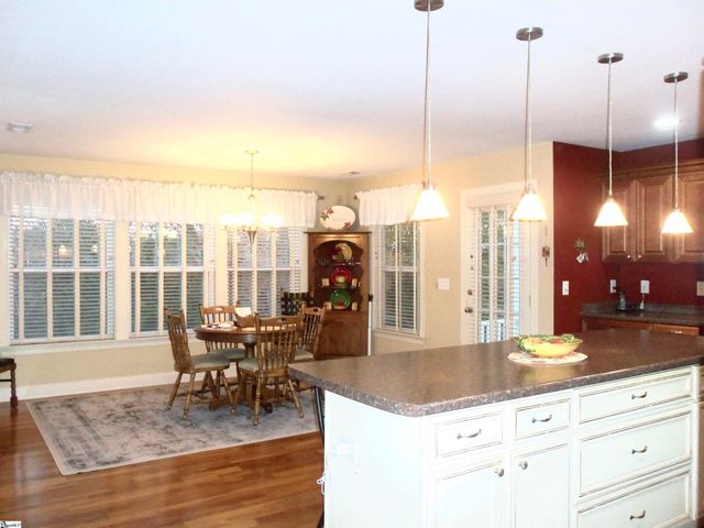 387 Bright Farm Road, Duncan, SC 29334