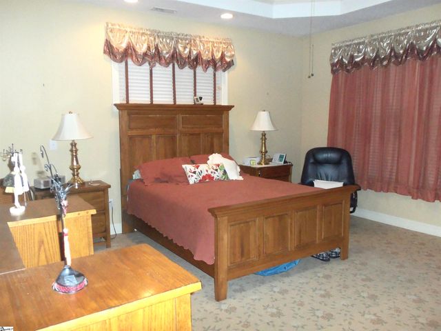 387 Bright Farm Road, Duncan, SC 29334