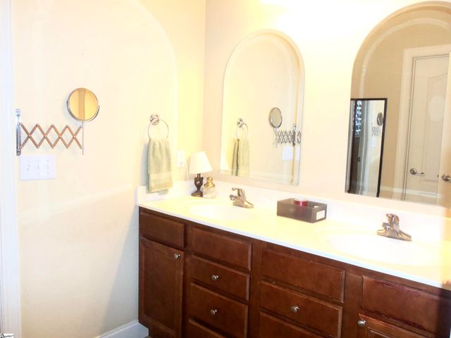 387 Bright Farm Road, Duncan, SC 29334