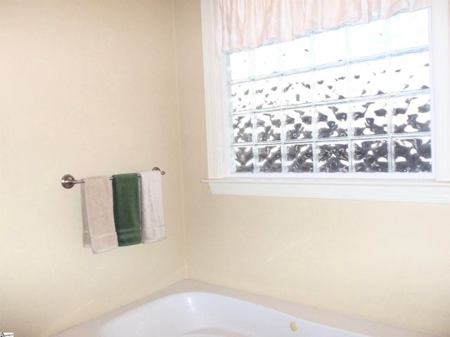 387 Bright Farm Road, Duncan, SC 29334