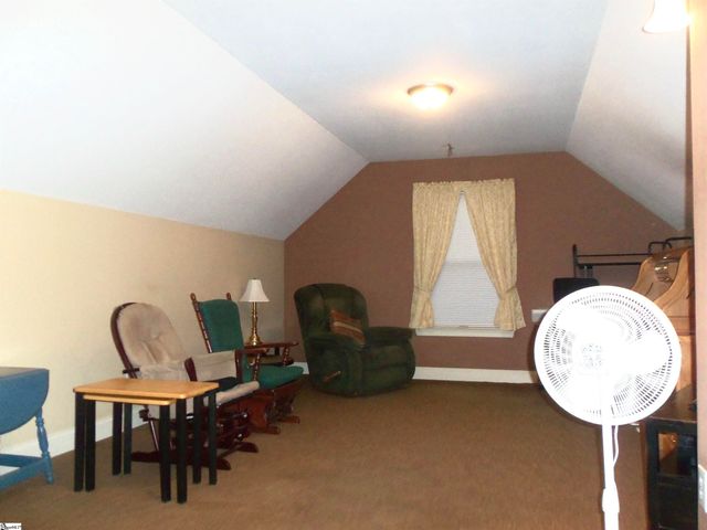 387 Bright Farm Road, Duncan, SC 29334