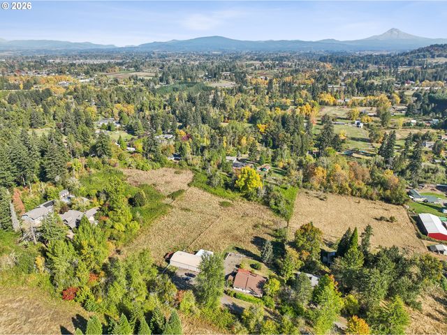 8326 Se 252ND Ave, Gresham, OR 97080