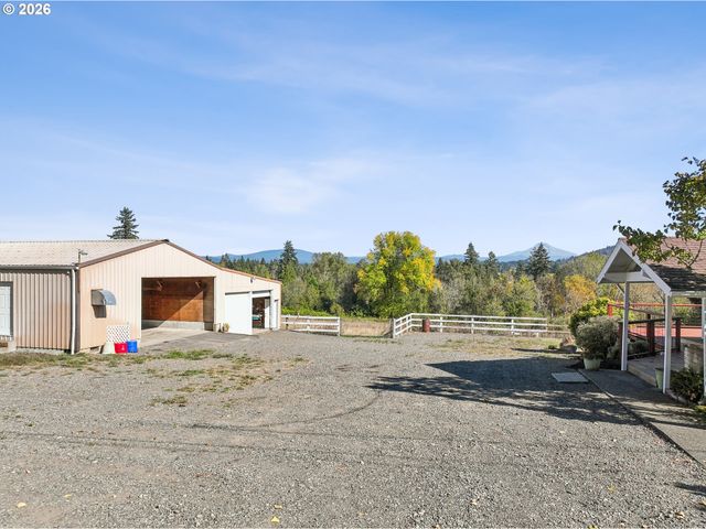 8326 Se 252ND Ave, Gresham, OR 97080