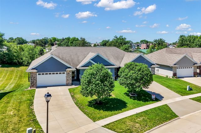 515 Majestic Oak Court, Solon, IA 52333