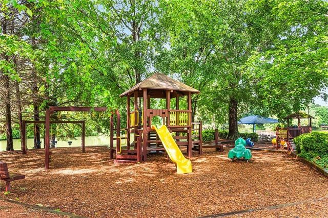 105 Leyland Court, Fayetteville, GA 30215