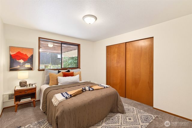 23927 SE 238th St., Maple Valley, WA 98038