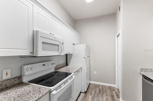 5122 NORTHRIDGE ROAD 307, Sarasota, FL 34238