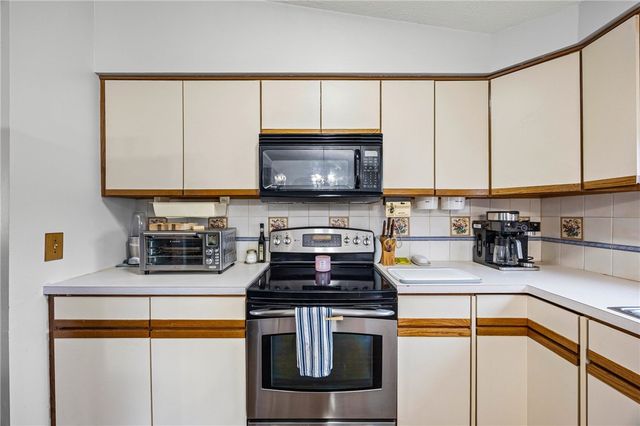 842 Independence Drive, Webster, NY 14580