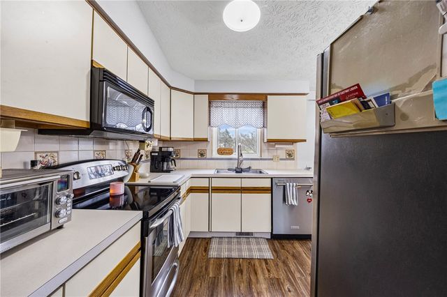 842 Independence Drive, Webster, NY 14580