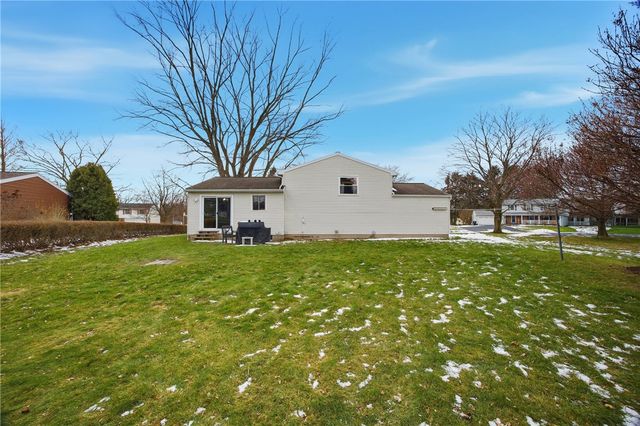 842 Independence Drive, Webster, NY 14580