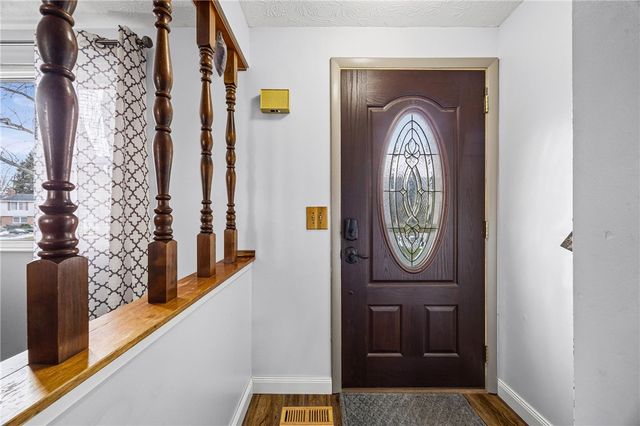 842 Independence Drive, Webster, NY 14580