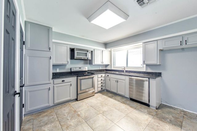 201 Park Dr, Thibodaux, LA 70301